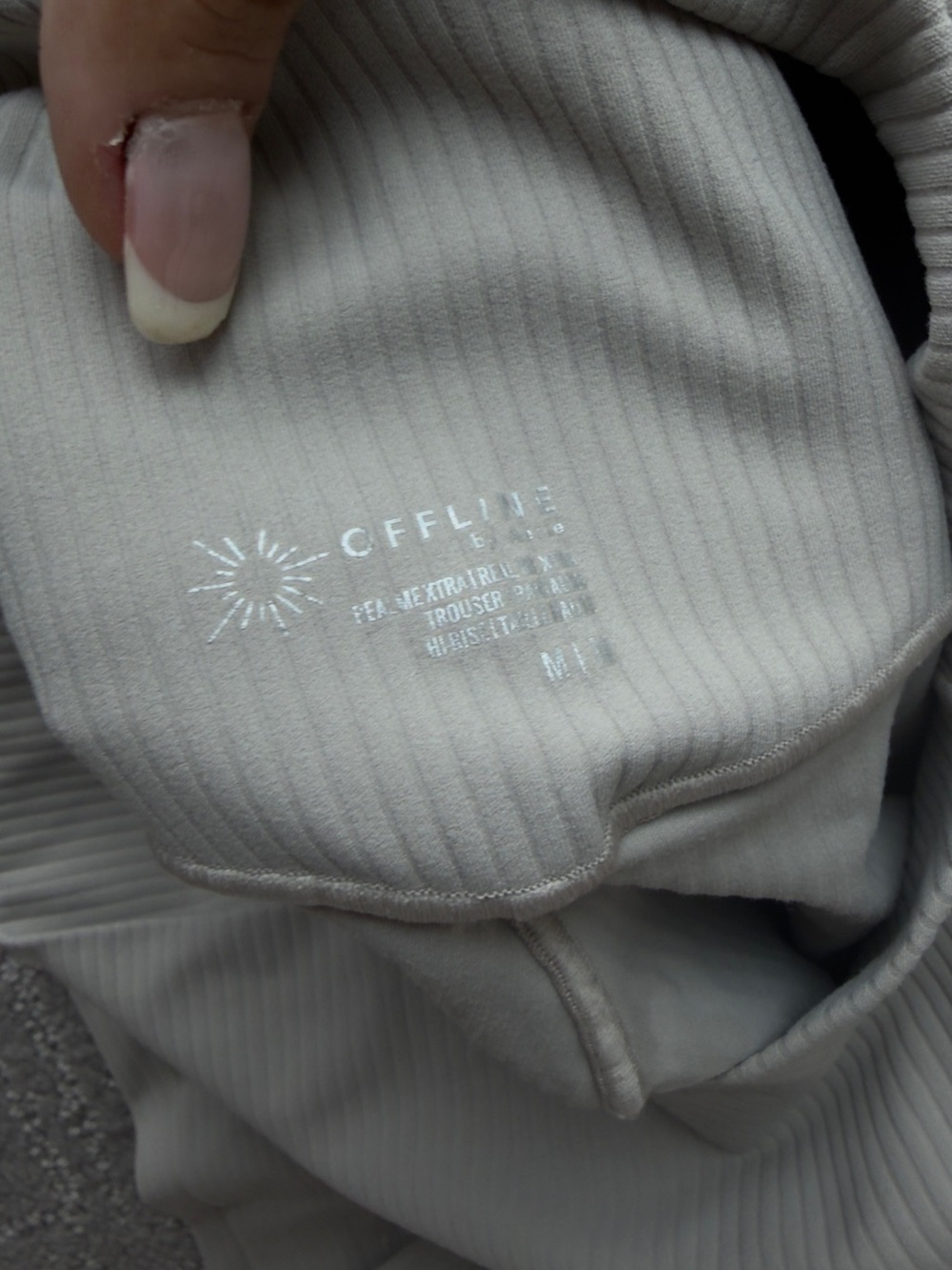 Aerie Offline Set - Picture 3 of 5